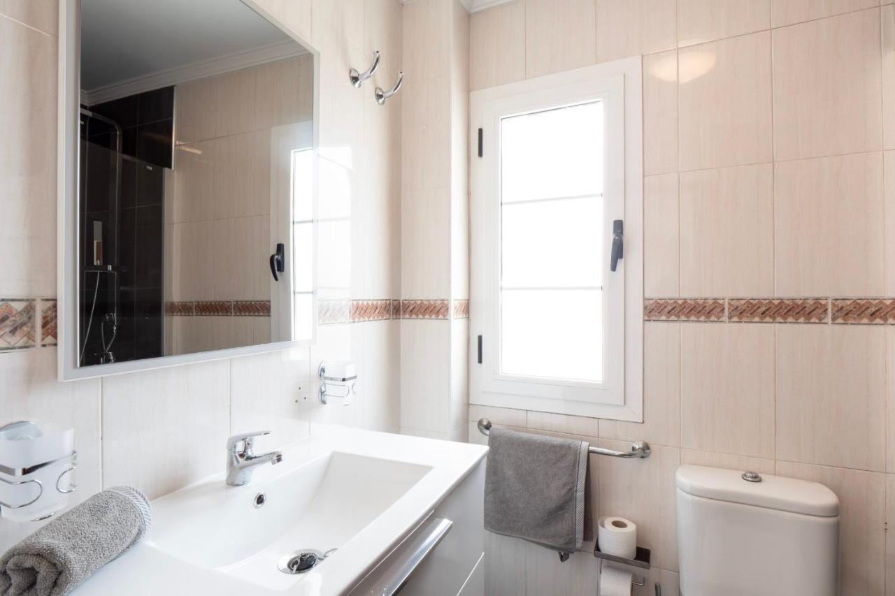 Comfortable And Modern Apartment Next To The Avenida Central In Тіас Екстер'єр фото